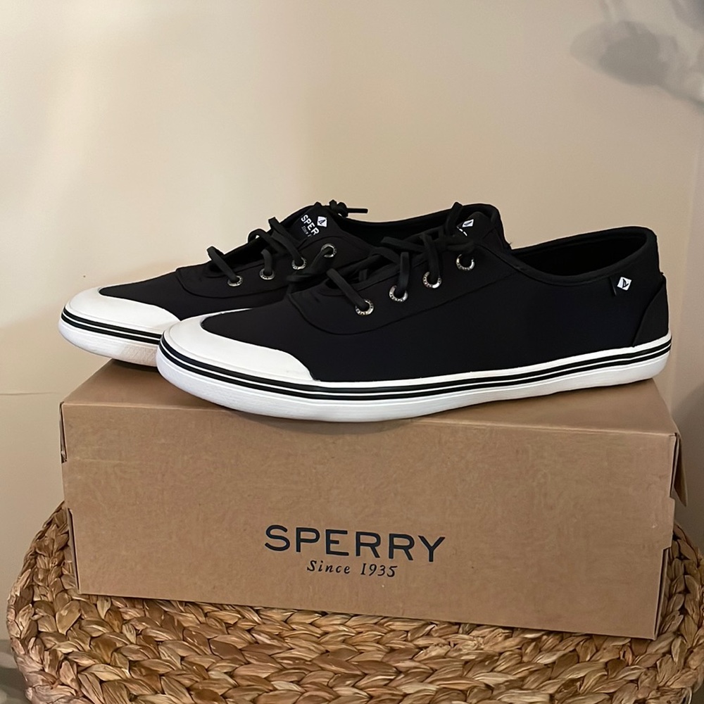 Sperry Memory Foam Sneakers